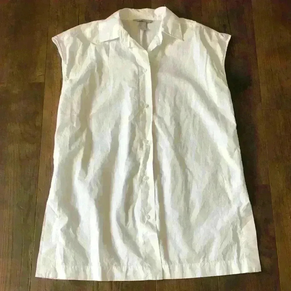 H&M Women’s White sleeveless button down cotton tunic top